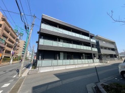・南側公道約５．２ｍに接道しています。
・全室陽当たり、通風良好です。