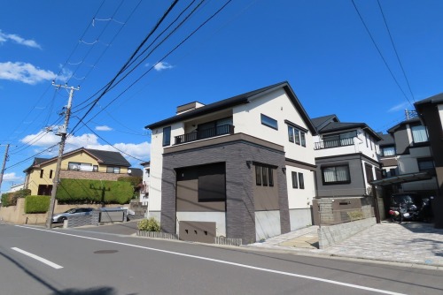 市川市北方３丁目・駅近・築浅・高級戸建て